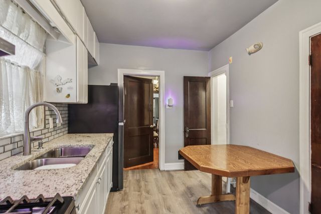 1615 S 20th Avenue, Maywood, IL 60153