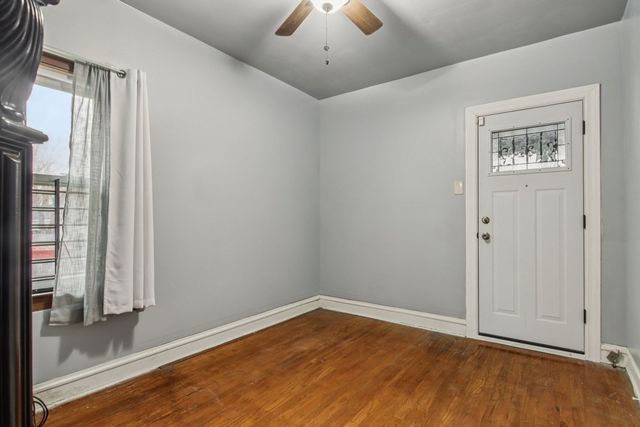 1615 S 20th Avenue, Maywood, IL 60153