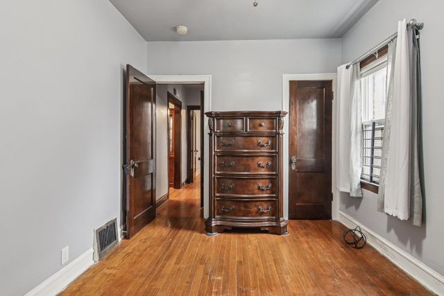 1615 S 20th Avenue, Maywood, IL 60153