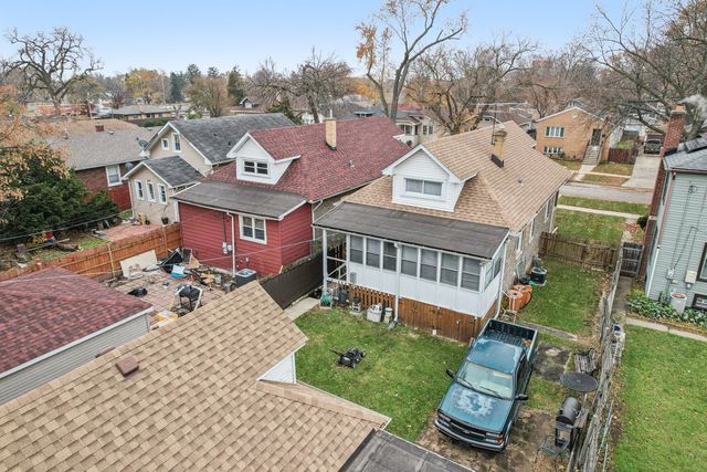 1615 S 20th Avenue, Maywood, IL 60153