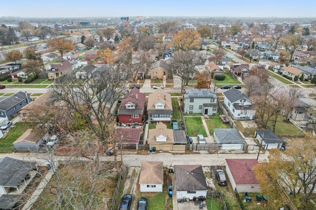 1615 S 20th Avenue, Maywood, IL 60153