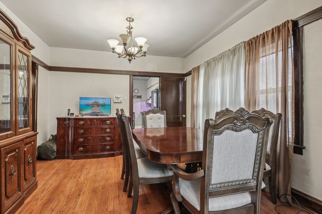 1615 S 20th Avenue, Maywood, IL 60153