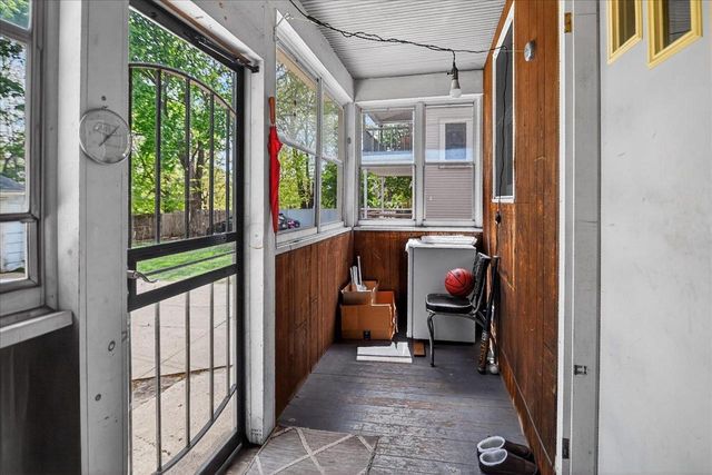 1913 Washington Avenue, Madison, WI 53704