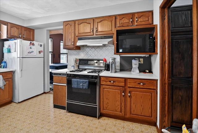 1913 Washington Avenue, Madison, WI 53704
