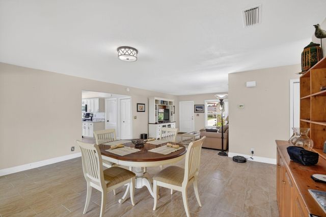 1262 Essex Drive, Wellington, FL 33414