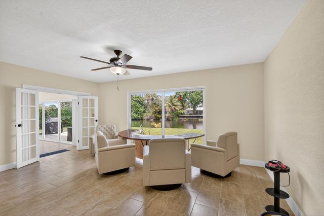 1262 Essex Drive, Wellington, FL 33414