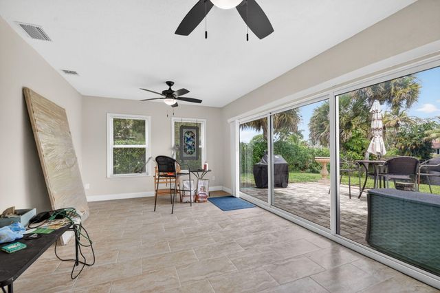 1262 Essex Drive, Wellington, FL 33414