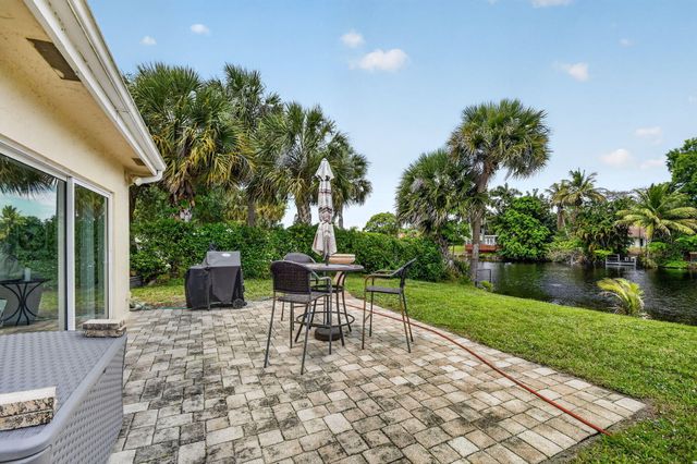1262 Essex Drive, Wellington, FL 33414