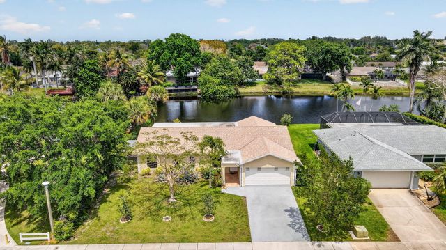 1262 Essex Drive, Wellington, FL 33414