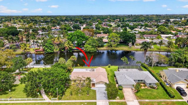 1262 Essex Drive, Wellington, FL 33414
