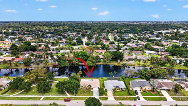 1262 Essex Drive, Wellington, FL 33414