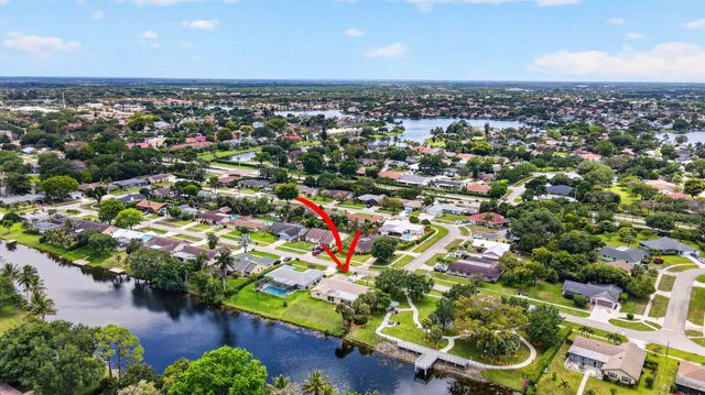 1262 Essex Drive, Wellington, FL 33414