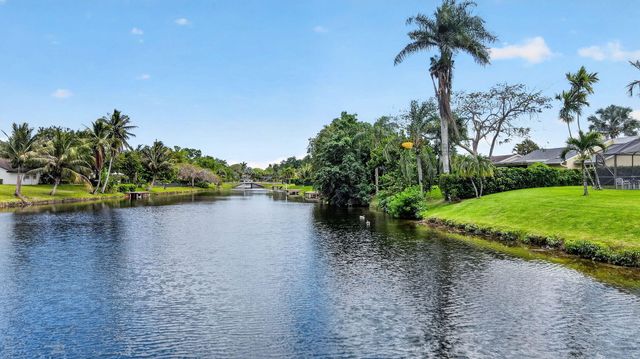 1262 Essex Drive, Wellington, FL 33414