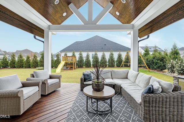 140 Tisbury Drive, Holly Springs, NC 27540