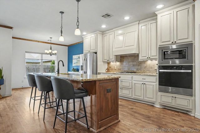 16310 E 47th Place, Tulsa, OK 74134