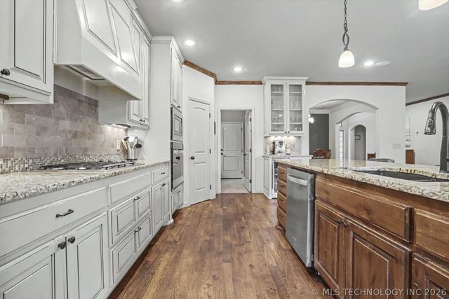 16310 E 47th Place, Tulsa, OK 74134