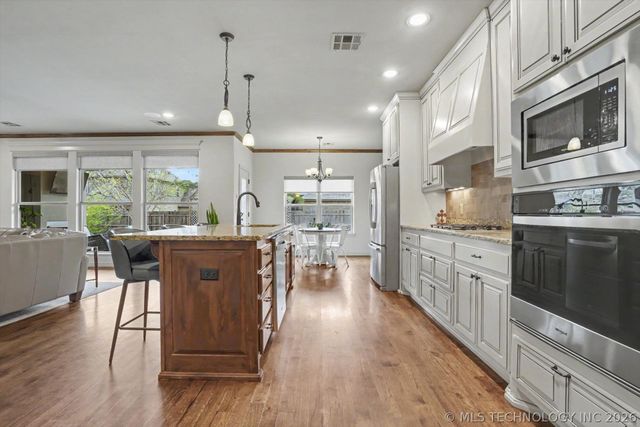 16310 E 47th Place, Tulsa, OK 74134