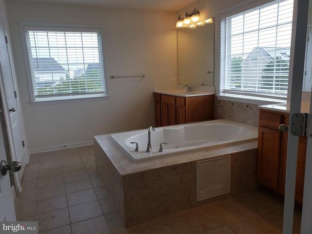 7406 WHITE PLAINS LN, Brandywine, MD 20613