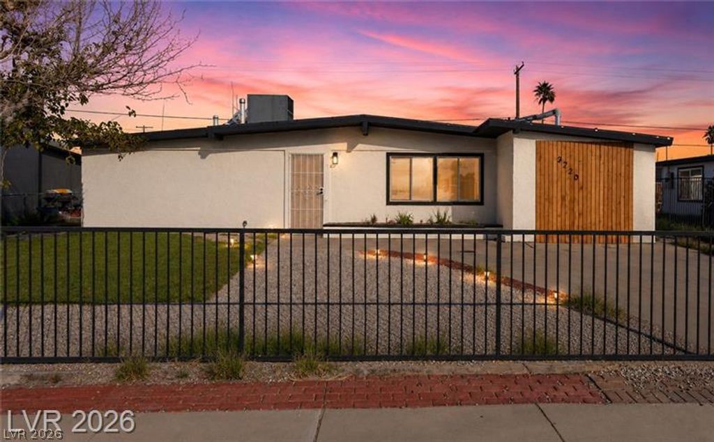 3220 Stanley Avenue, North Las Vegas, NV 89030 — exterior