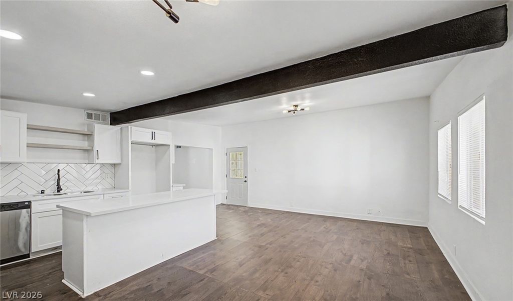 3220 Stanley Avenue, North Las Vegas, NV 89030 — photo 4