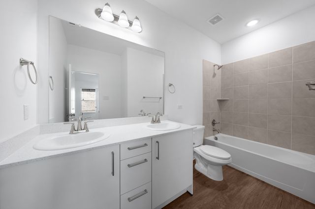 236 Woodlands Boulevard, Terrell, TX 75160