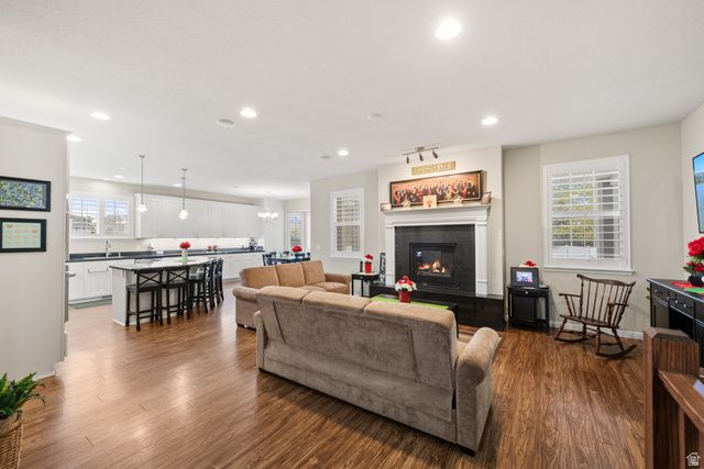 757 S 725 W, Layton, UT 84041