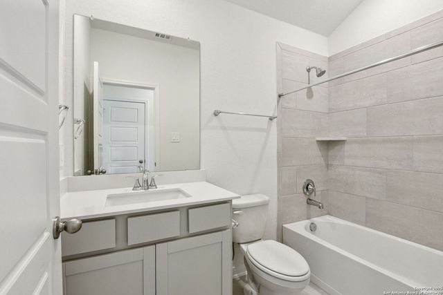 831 Shatterhand Blvd, San Antonio, TX 78260