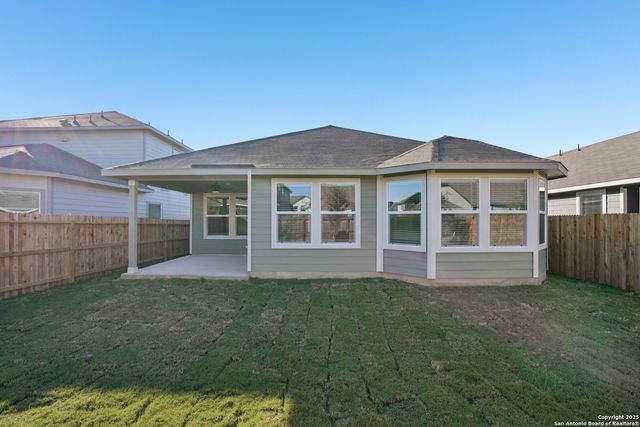 831 Shatterhand Blvd, San Antonio, TX 78260