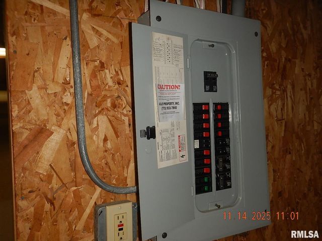 814 4TH Street, Colona, IL 61241