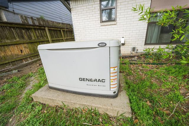 15542 Edenvale Street, Friendswood, TX 77546