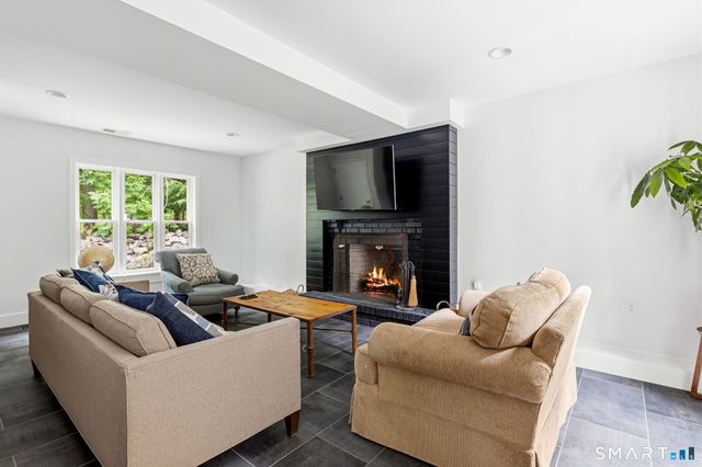 235 Newtown Turnpike, Weston, CT 06883