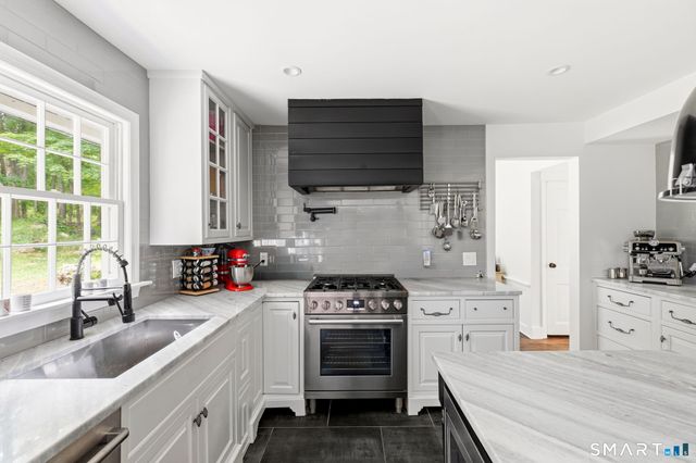 235 Newtown Turnpike, Weston, CT 06883