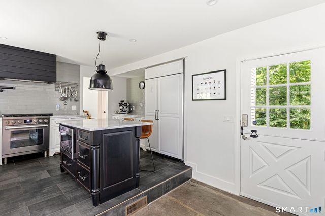 235 Newtown Turnpike, Weston, CT 06883