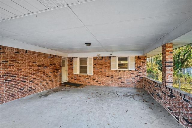 441 Hilltop SW Road, Conyers, GA 30094