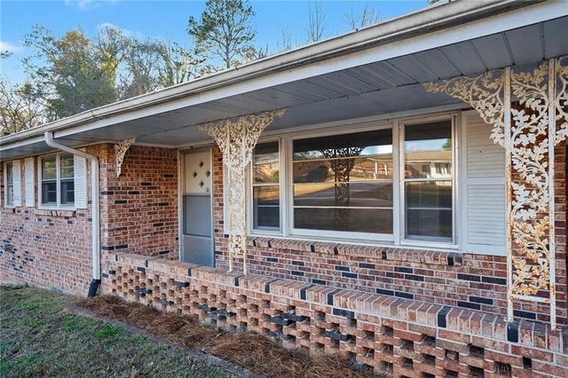 441 Hilltop SW Road, Conyers, GA 30094