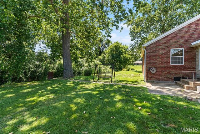 938 E Washington Street, Millstadt, IL 62260