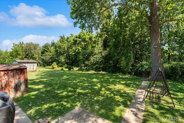 938 E Washington Street, Millstadt, IL 62260