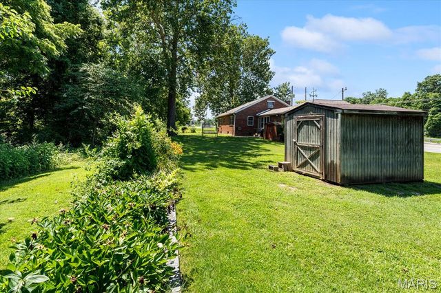 938 E Washington Street, Millstadt, IL 62260