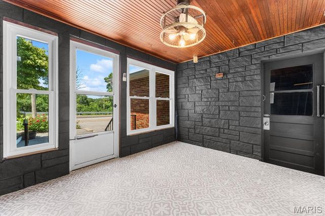 938 E Washington Street, Millstadt, IL 62260