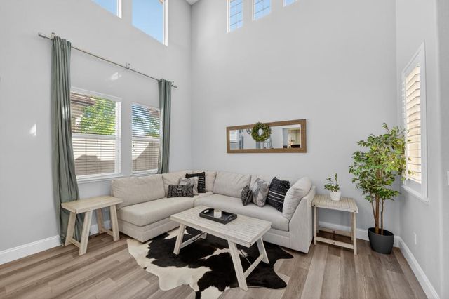 1820 Donner Rd, West Sacramento, CA 95691