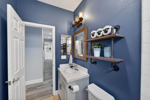 1820 Donner Rd, West Sacramento, CA 95691