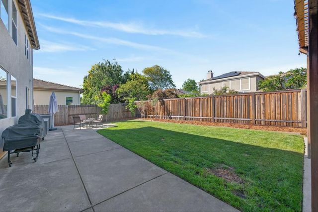 1820 Donner Rd, West Sacramento, CA 95691