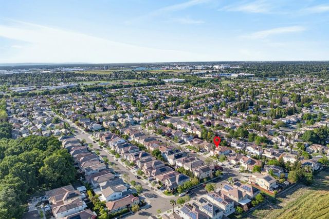 1820 Donner Rd, West Sacramento, CA 95691