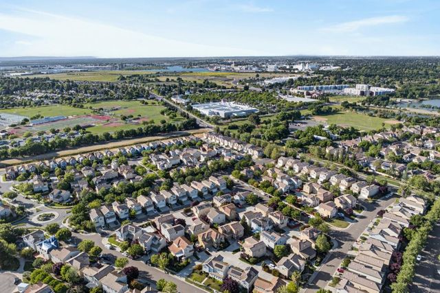 1820 Donner Rd, West Sacramento, CA 95691