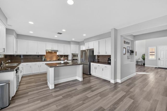 1820 Donner Rd, West Sacramento, CA 95691