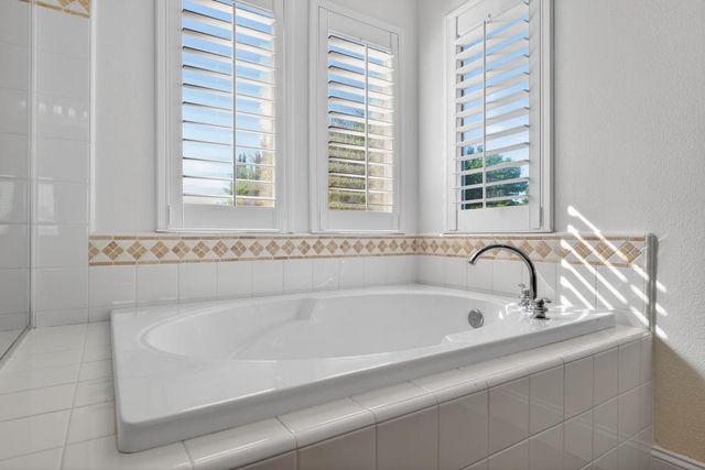 1820 Donner Rd, West Sacramento, CA 95691