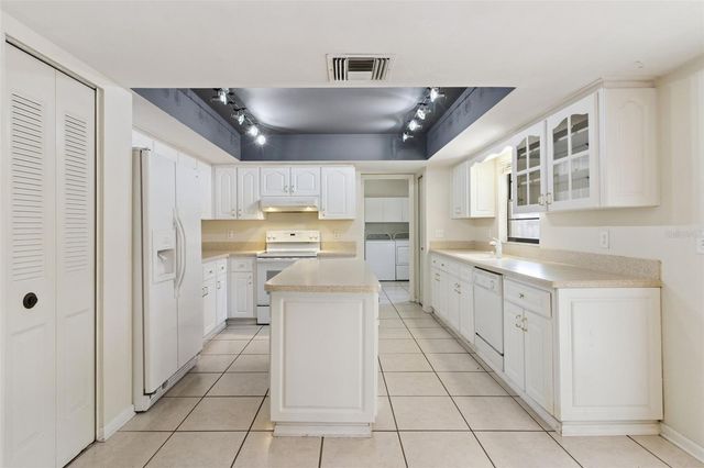 4646 LANDSCAPE DRIVE, Tampa, FL 33624