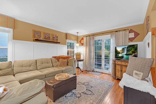 1656 Penny Lane, Bartlett, IL 60103