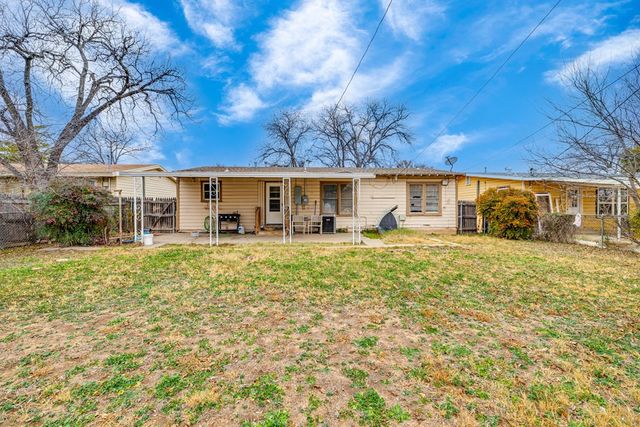 2707 Beauregard Avenue, San Angelo, TX 76901