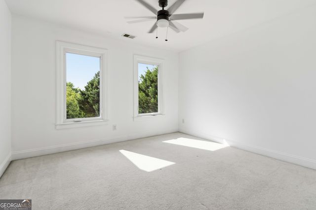 398 Dunleven Manor Walk, Lawrenceville, GA 30043